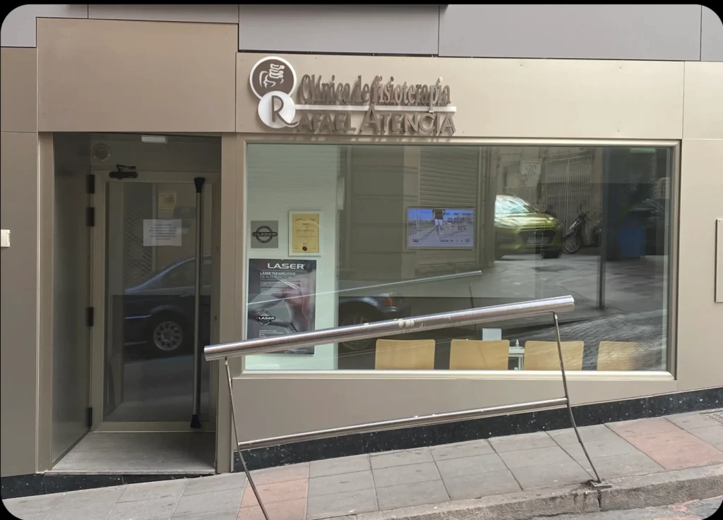 img-fachada-clinica-fisio-atencia-ceuta